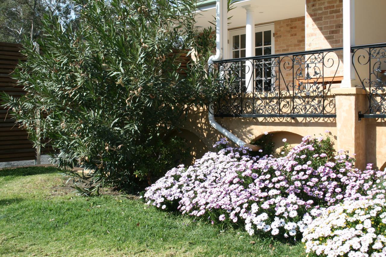 Colin'S Garden Apartment Bomaderry Екстериор снимка