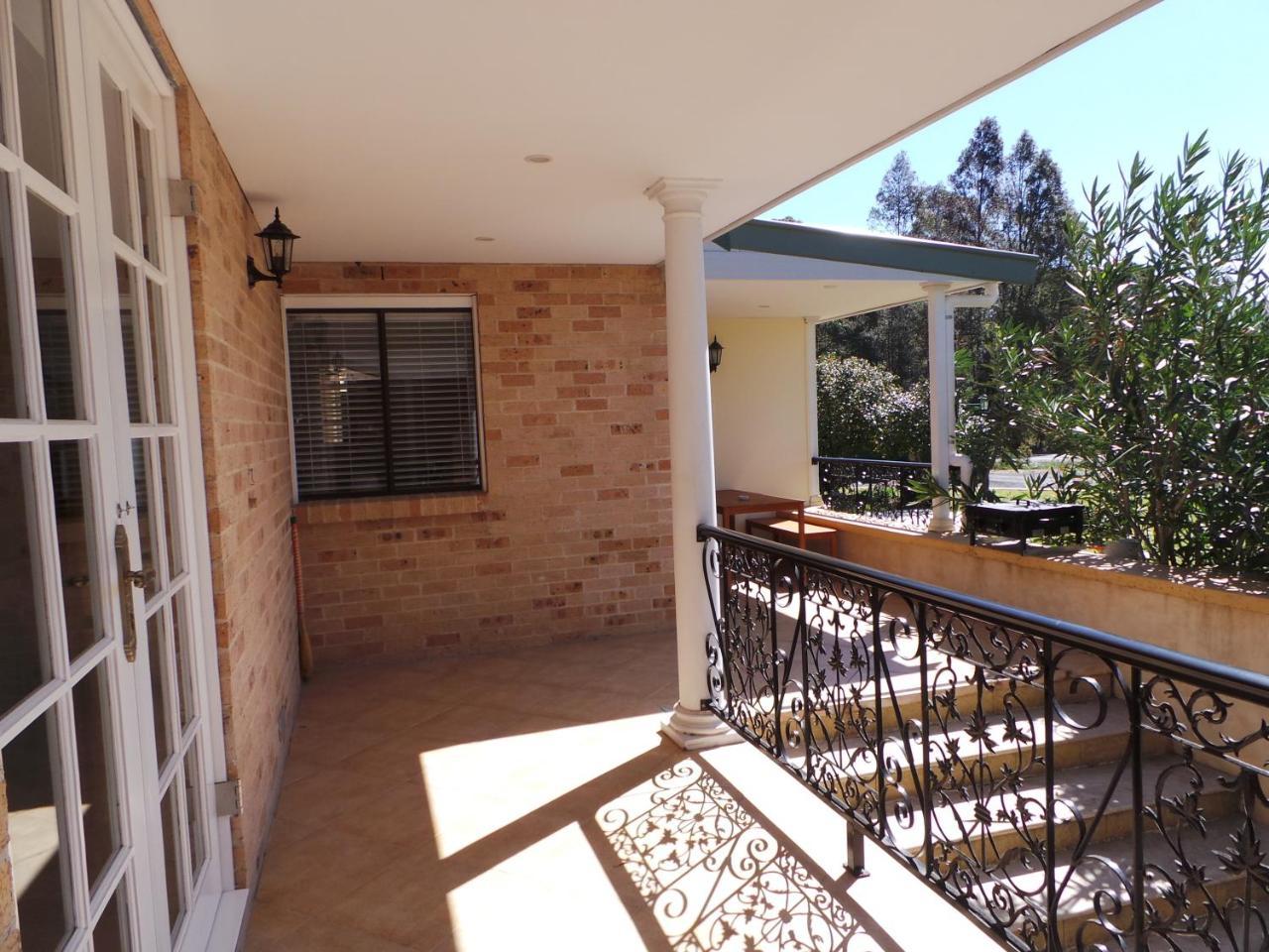 Colin'S Garden Apartment Bomaderry Екстериор снимка