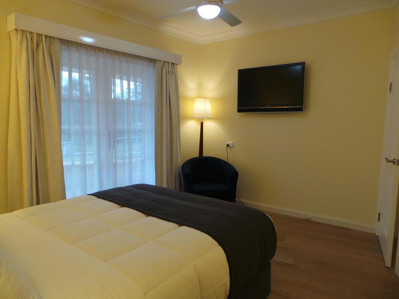 Colin'S Garden Apartment Bomaderry Екстериор снимка