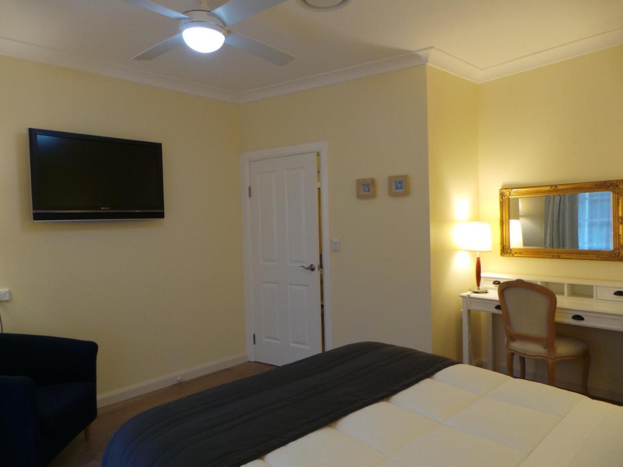 Colin'S Garden Apartment Bomaderry Екстериор снимка