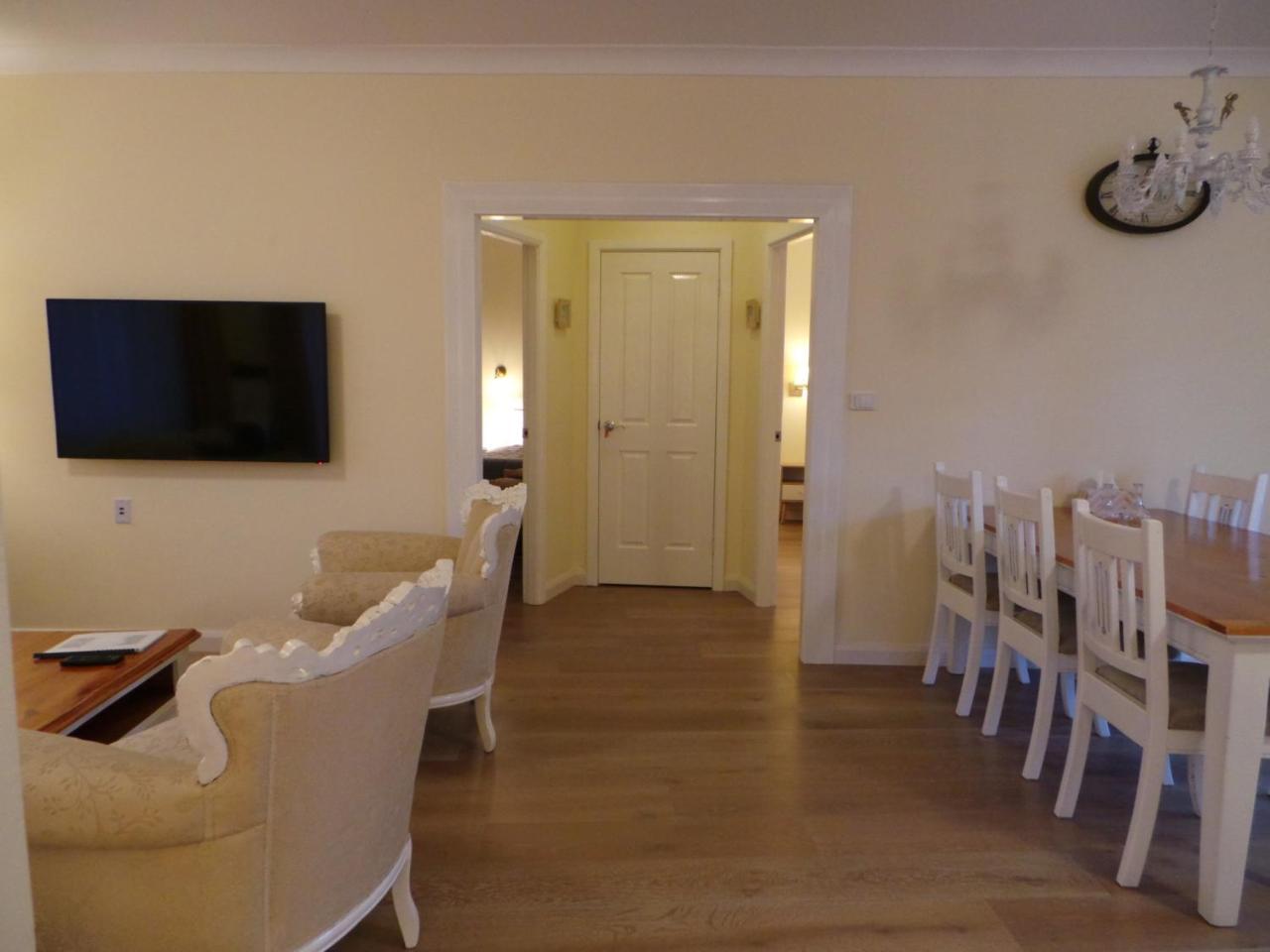 Colin'S Garden Apartment Bomaderry Екстериор снимка
